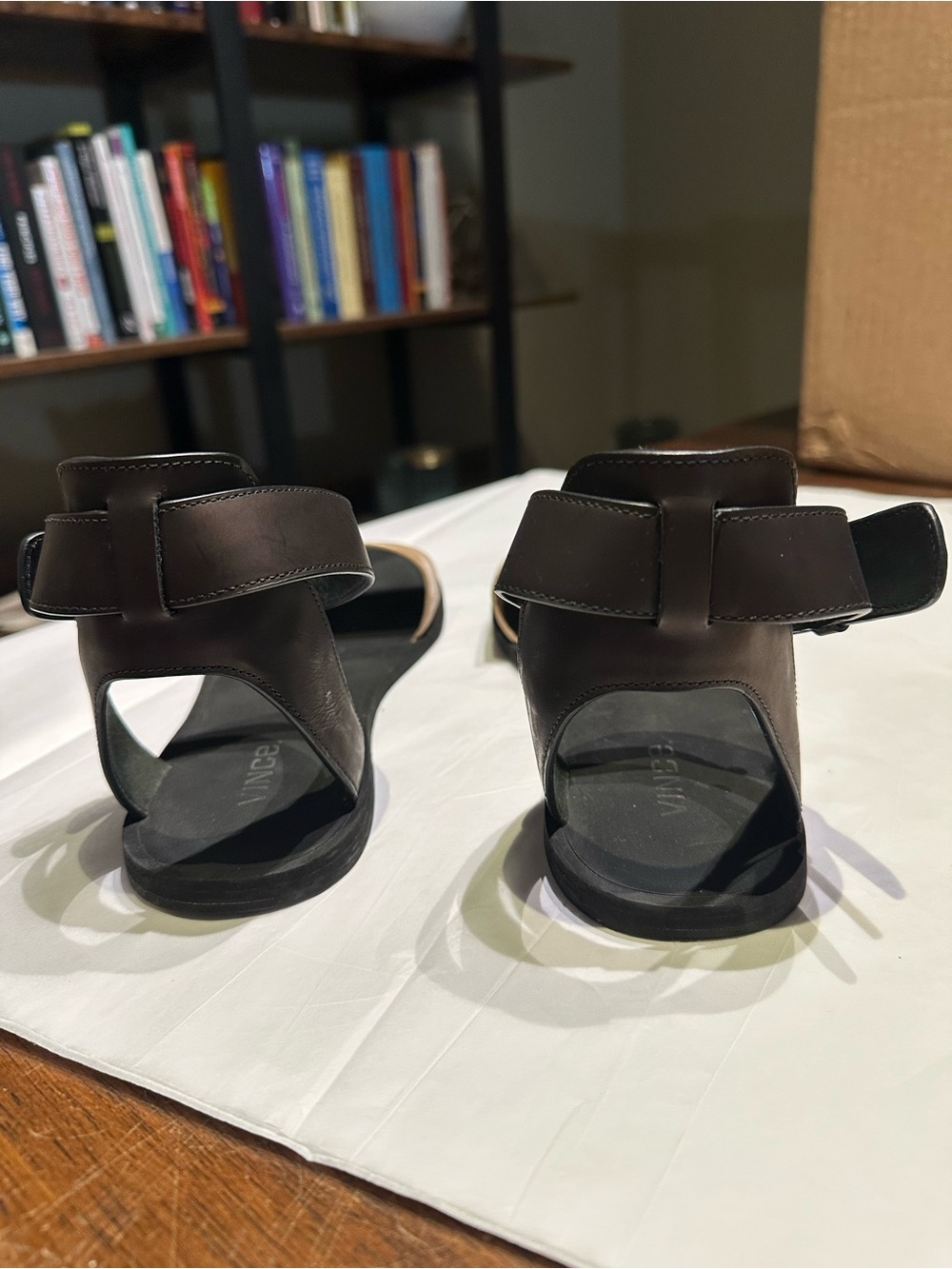Vince Sawyer Colorblock Ankle Strap Flat Sandals Black Nude Leather Sz 8/39 - Picture 7 of 11